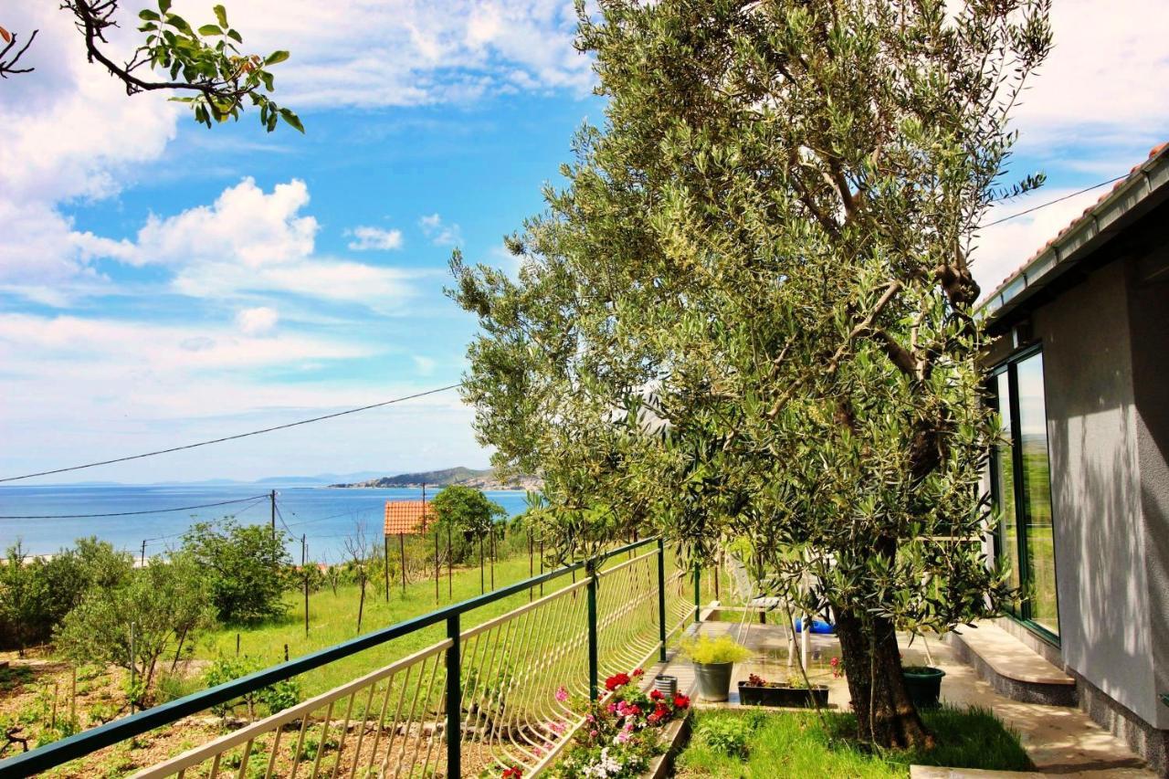 Holiday Home Jozo Omis Exterior photo